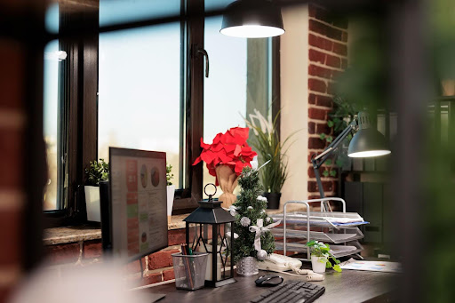 Gifting Flowers in Corporate Environments