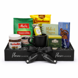 cesta cafe presente com chocolate cha caneca e notebook