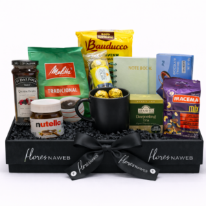 cesta cafe corporativa com chocolate cha e notebook presente escritorio